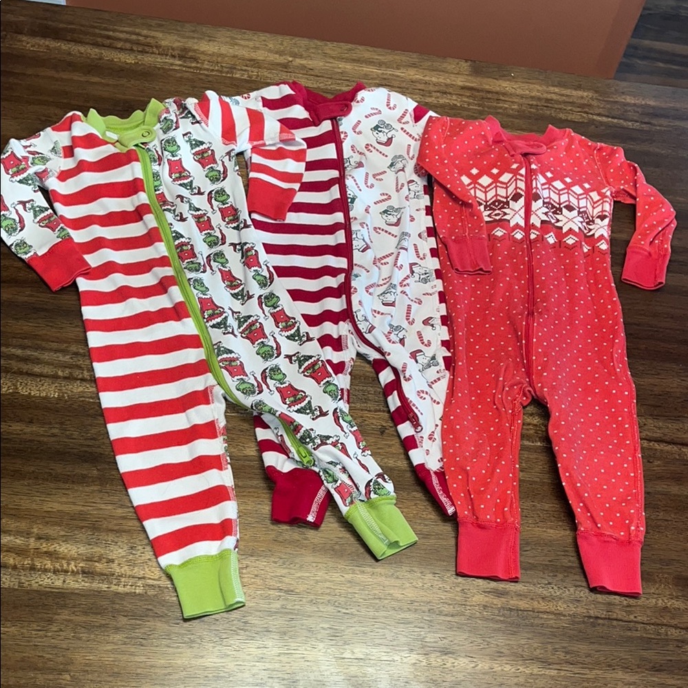 3 Hanna Andersson 18-24m  sleepers - Grinch - snoopy